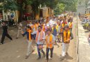 वीज संकटाविरोधात मनसेची महावितरण कार्यालयावर ‘अंत्ययात्रा’ खांदा कॉलनीत अनोखे आंदोलन; निष्क्रिय कारभाराचा निषेध वीज संकटाविरोधात मनसेची महावितरण कार्यालयावर ‘अंत्ययात्रा’ खांदा कॉलनीत अनोखे आंदोलन; निष्क्रिय कारभाराचा निषेध